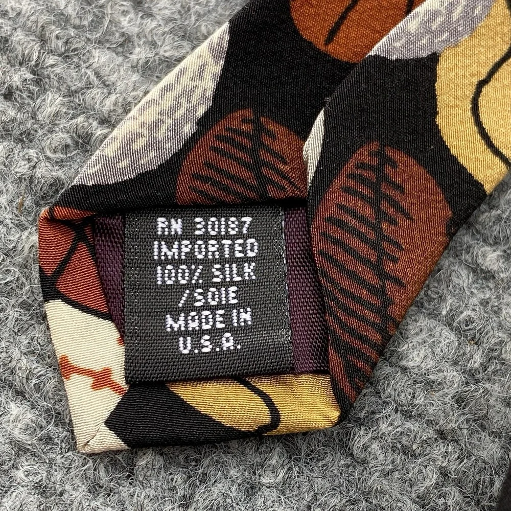 Vintage Peanuts Snoopy Sports Silk Necktie Baseball Football Basketball Golf